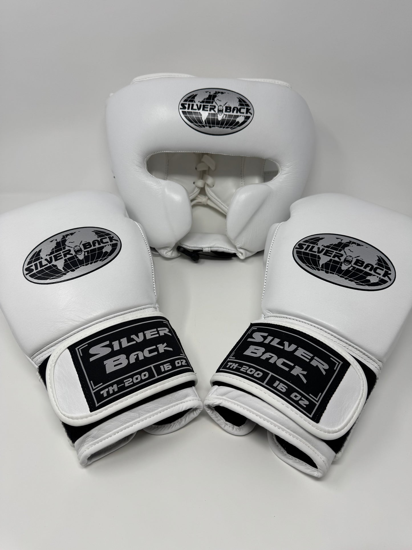 GANTS ET CASQUE DE BOXE EN CUIR - Blanc