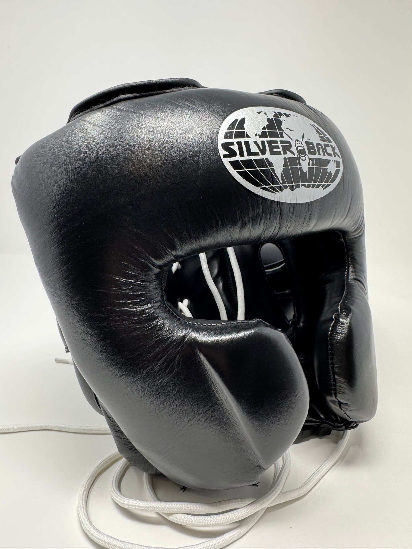GANTS ET CASQUE DE BOXE EN CUIR - Noir