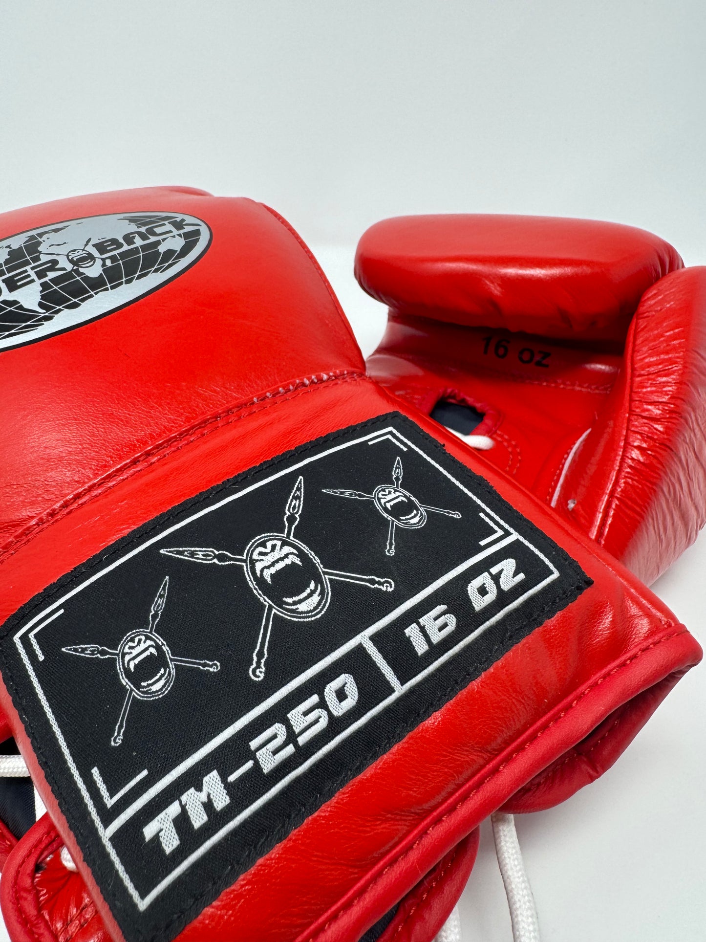 GANTS DE BOXE À LACETS SILVERBACK - ROUGE