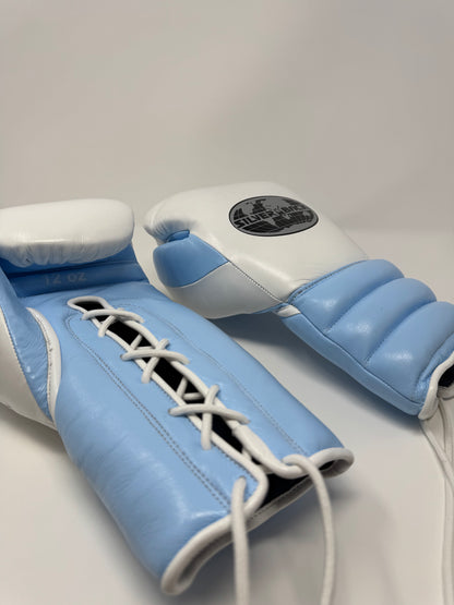 GANTS DE BOXE À LACETS SILVERBACK - BLANC / BLEU CIEL