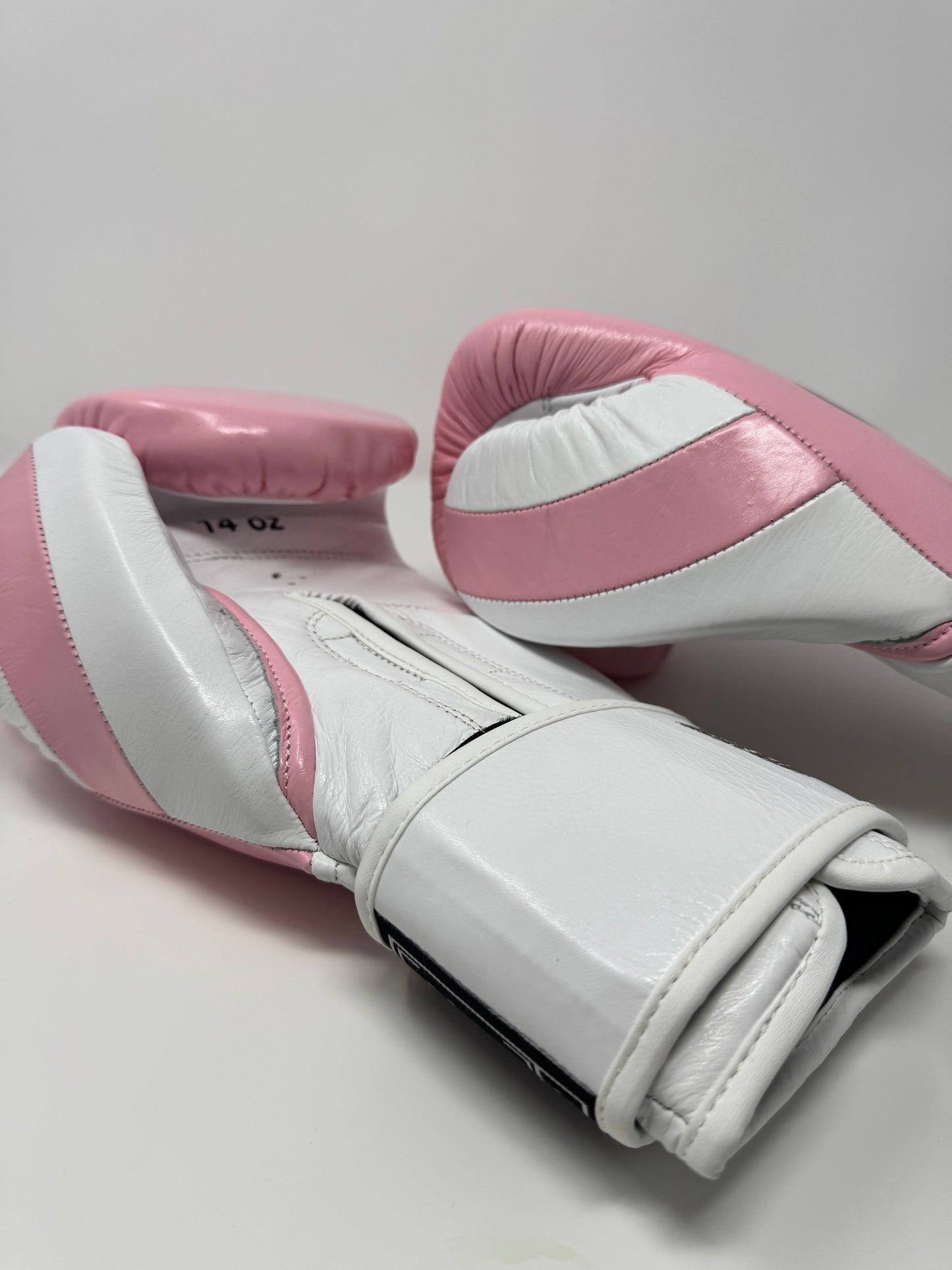 GANTS DE BOXE SILVERBACK - TM-200 - BLANC / ROSE