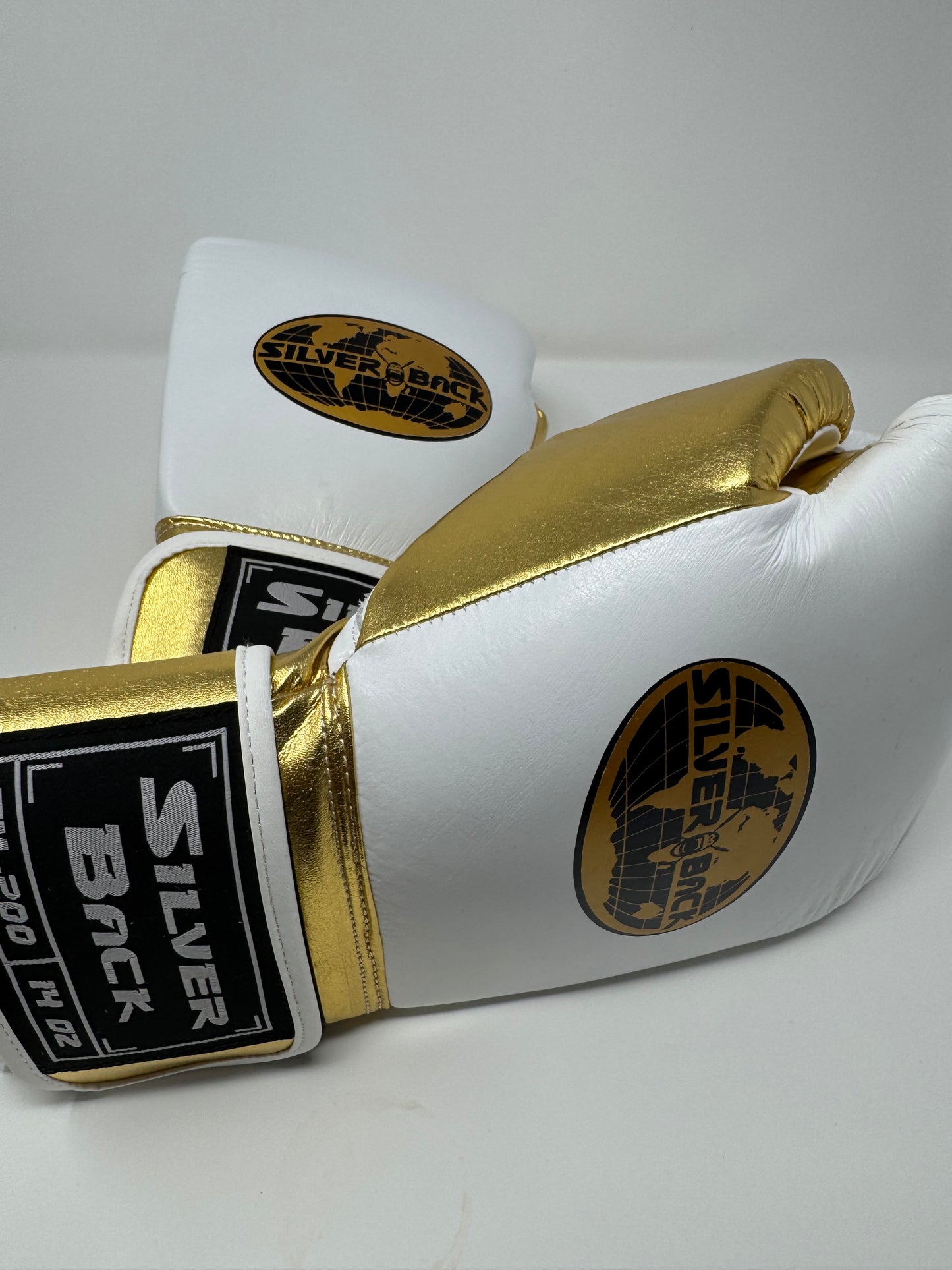 GANTS DE BOXE SILVERBACK - TM-200 - BLANC / OR